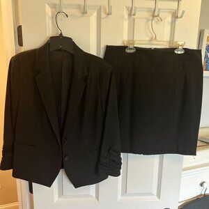 Women's Express Black 2-Piece Skirt Suit (Sz 12)